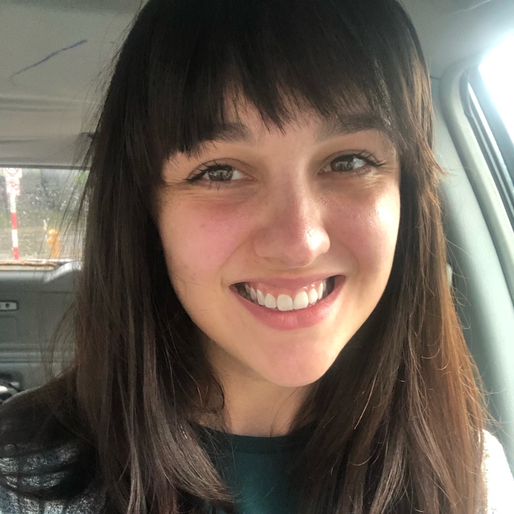 Meet your Posher, Caitlin